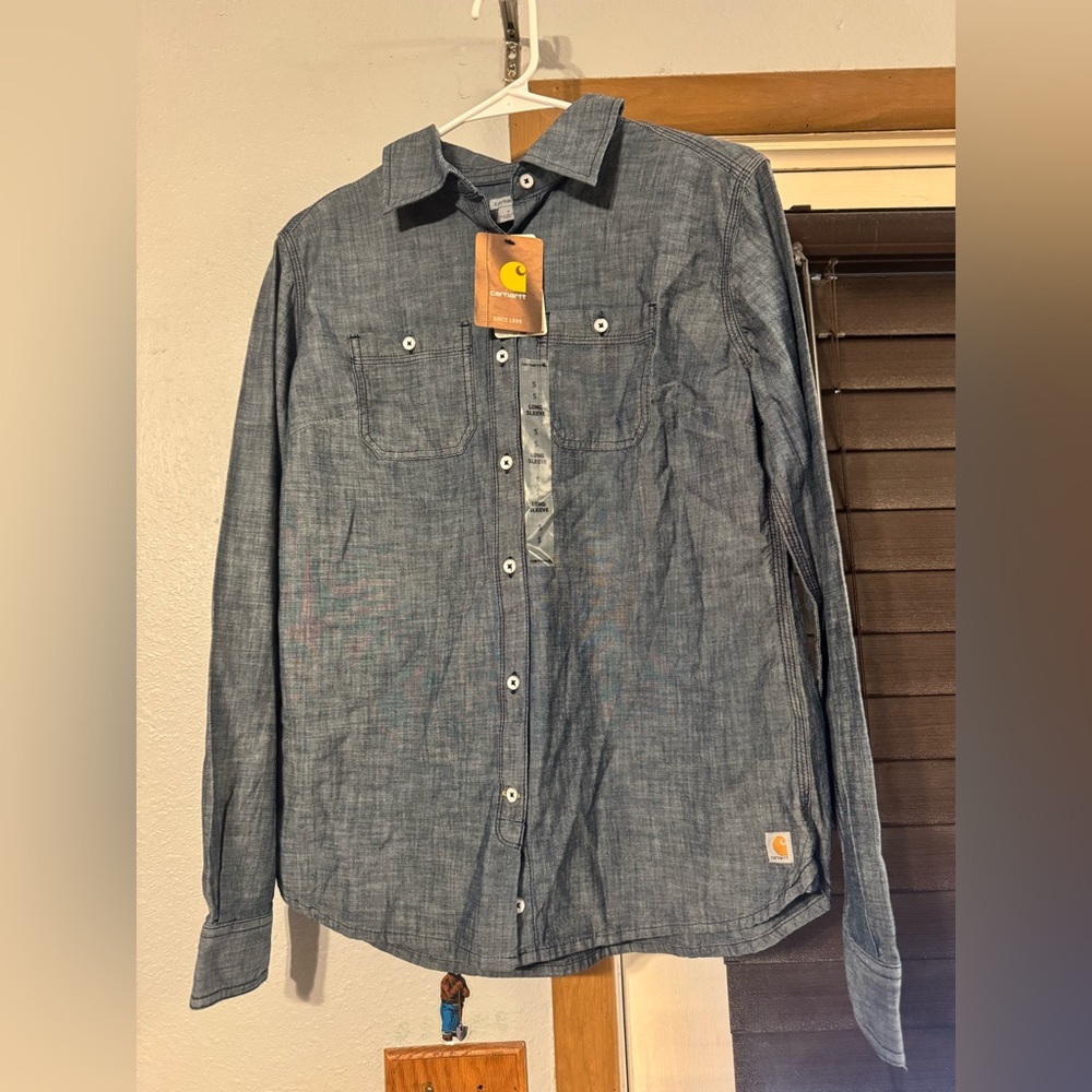 NWT Carhartt women size SMALL Blue Casual Button Down Shirt